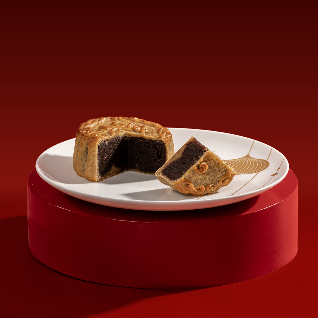 Red bean paste with almond